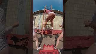 Twerk on the roof #vrkings #funny #twerk ️SUPPORT VR KINGS - https://www.patreon.com/vrkings