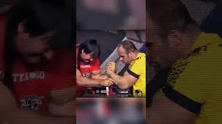 Denis is a kind Giant#cyplenkov#devonlarratt#armwrestling#armwresling#armwrestler#workout#shorts