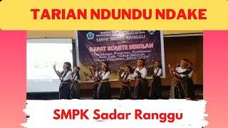 Tarian Ndundu Ndake siswi SMPK Sadar Ranggu