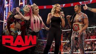 Bianca Belair, Alexa Bliss and Asuka come to the aid of Trish Stratus: Raw, Aug. 22, 2022