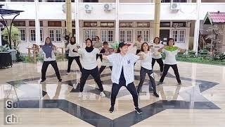 Goyang Nasi Padang || Zumba || By.Zin Yoanita  || Senam || Dangdut