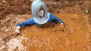 Arona sink in quicksand