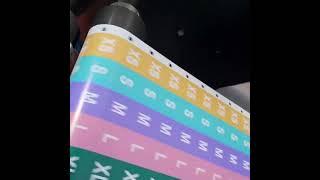Clothing size stickers printing using QuantumJet Lite label printer