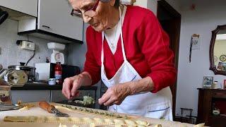 How to make 'Agnolotti al Plin' ravioli | Pasta Grannies