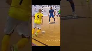 Futal Step Over and Double Step Over by Sergei Abramov #futsal #futsalskills #stepover Kleminho