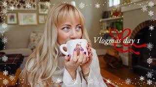 It's finally here! Christmas tree festivities, gingerbread latte recipe & a cozy night (Vlogmas)