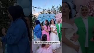 Özlem hanım ve Tayyar bey ve Özlem hanım eltilerinin cinsiyet partisinde