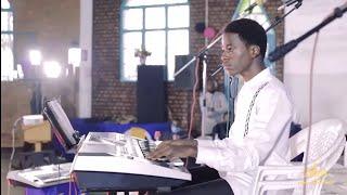 MPANO ELYSEE (THE PIANIST)IN MPISEMO UMUKIZA CLASSIC CONCERT(Hallelujah Chorus,...)