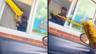 McDonald's Workers Have Zero Patience