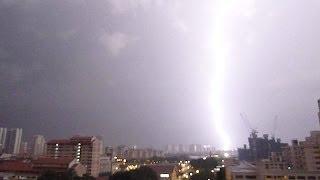 Singapore thunderstorm - lightnings, lightnings and more lightnings