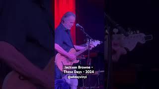 Jackson Browne @ Write Off Room - A concert highlight 2024. Check Bob Glaub on bass back there 