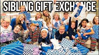 SiBLiNG GIFT EXCHANGE w/ 16 KiDS 2021!!! 