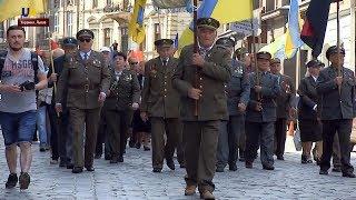 Марш в честь Дня героев во Львове