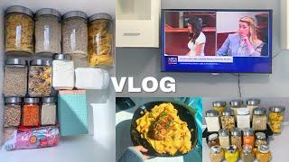 Vlog | CLEAN WITH ME, SATISFYING KITCHEN ORGANIZING, cooking, watching the Depp V Heard trial live