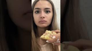 Iuliana Beregoi | Și voi mâncați mâncare nesănătoasă? :) [] Tik tok