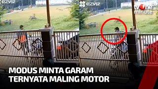 Aksi Maling Motor di Perumahan, Berlagak Minta Garam | tvOne Minute