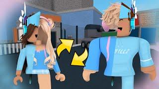 SWAPPING GENDERS With My BOYFRIEND In MM2... (Murder Mystery 2)