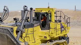 Komatsu D475A 8 Mining Dozer Engineered for Durability