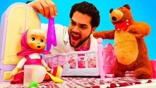 Doutor de Brinquedo Ensina sobre  os Remédios  para a Boneca Masha. História Infantil