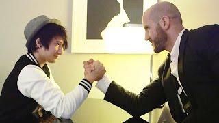 WWE Superstar Cesaro vs. Julien Bam & Co. – Armwrestling & Flachwitz Challenge