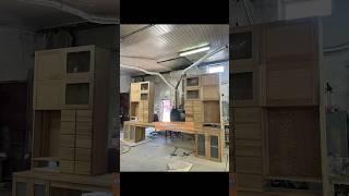 Огромный рабочий стол из дуба для рыбака / много хранения #столярка #woodworking #shorts