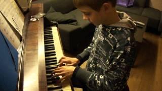 Wannes zijn compositie (2 maand pianoles)