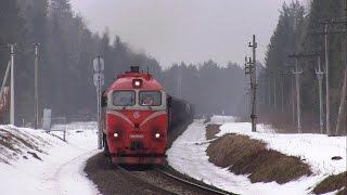 2М62м-1061 с грузовым поездом / 2M62M-1061 with a freight train