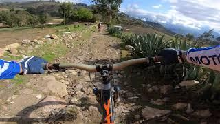 En algún lugar de la cordillera negra con amigos