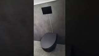 Bellissimo bagno installato da DV THERM di Davide Dalla Valle  La placca WC ️ TECEnow nero opaco 