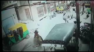 JODHPUR: stone pelting at Police while arresting criminal in Jodhpur