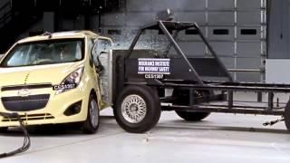 2013 Chevrolet Spark side IIHS crash test