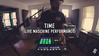 Live Finger Drumming and Sample Chops on Maschine MK2!
