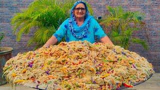 CHILLI GARLIC NOODLES MAKING | Hakka Noodles Recipe By Granny | Street Food |  Veg Village Food