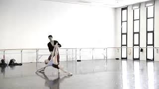 Melissa Hamilton and Roberto Bolle in rehearsal at Teatro alla Scala