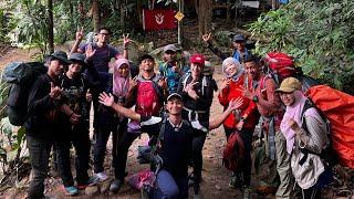 VLOG KE DABONG MENDAKI GUNUNG STONG ️