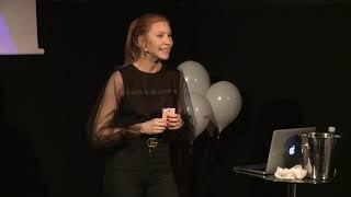 Performance - Caroline Ravn - Not a female magician | Caroline Ravn | TEDxKazimierzWomen