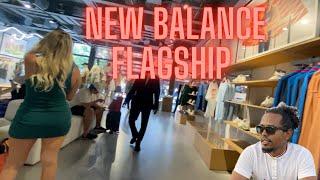 visiting new balance flagship store in Oxford Street central London !!! VLOG