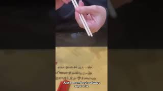 Combining plastic straw and chopsticks to make chopsticks for kids ￼