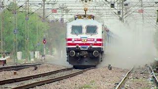 Gatimaan Express : Terrific DUST STORM & FULL 160 KMPH SPEED