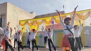 Ye Desh ke yaro kya kahena || યે દેશ કે યારો ક્યાં કહેના || Dance || Runi Prathamikl || Jan 27, 2024