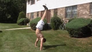 handstand2 3120 52681