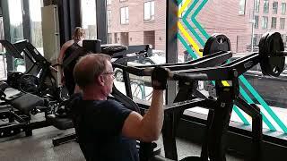 Lat Pulldown Machine A Great Upper-Body Exercise For Runners