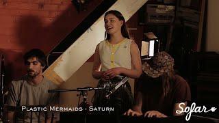 Rhian Teasdale of WET LEG performs "Saturn" with Plastic Mermaids at Sofar London 2016