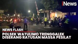 Mencekam! Massa Perguruan Silat Rusak Polsek Watulimo Trenggalek, 3 Polisi Terluka | News Flash