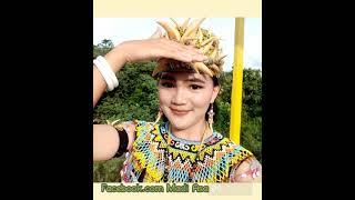 Gadis Dayak Cantik