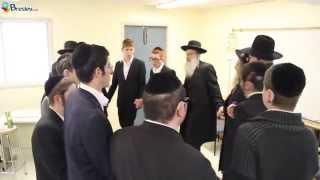 Rav Shalom Arush Speaks to Deaf Torah Students