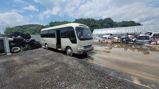 video: Korea HYUNDAI COUNTY BUS shipment preparation for Africa  auto market