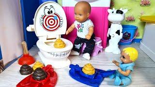 WHO WILL WIN THE FUNNY TOILET BOWL?Katya and Max are a funny family! Funny Barbie Dolls stories