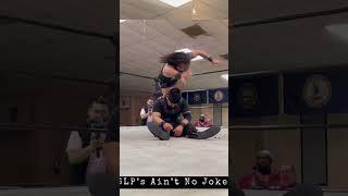 What a knee! #aew #wwe #prowrestling #indiewrestling #texaswrestling #wrestlinghighlights