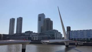 Ponte da Mulher Buenos Aires em movimento